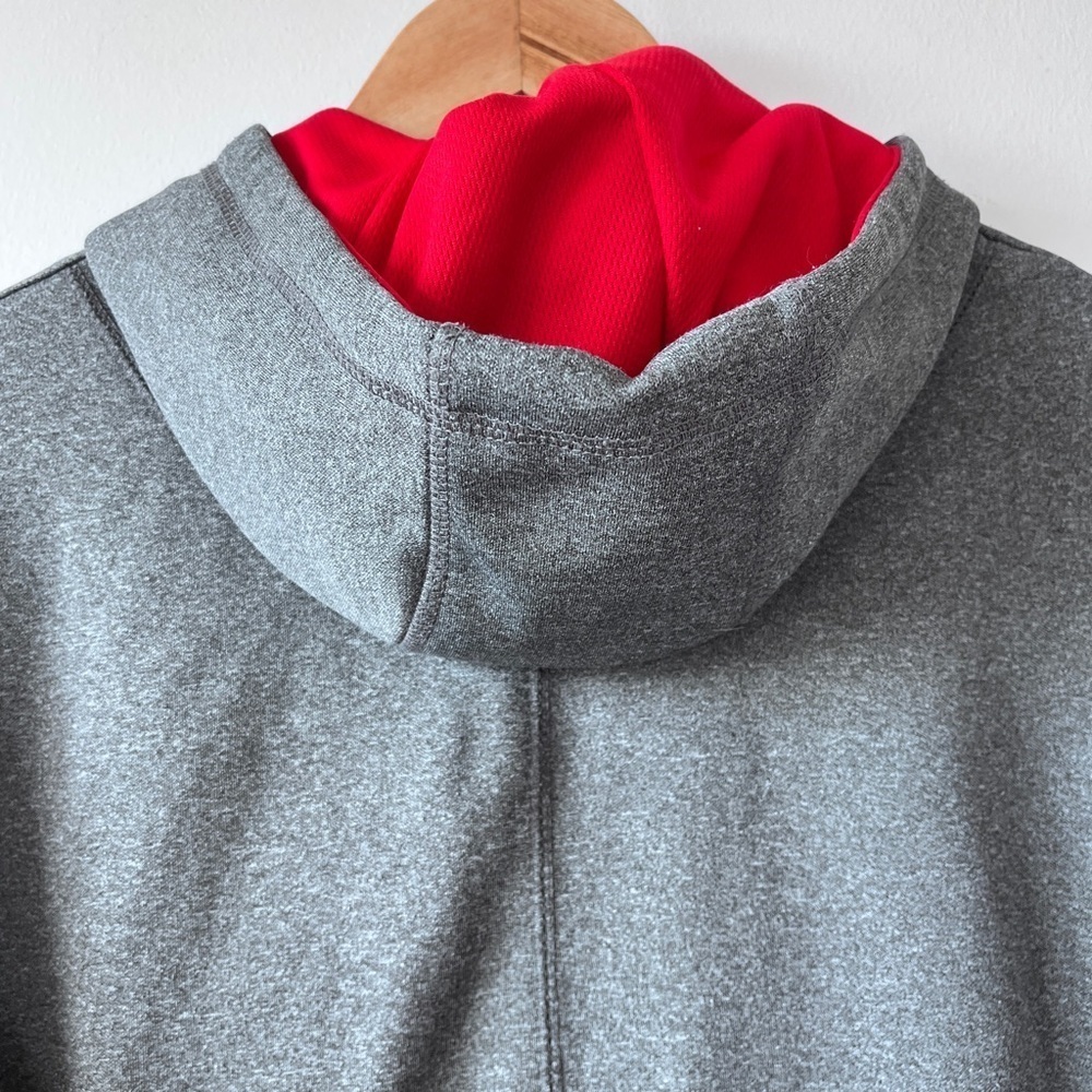 Chicago Bulls NBA Gray Athleisure Basketball Sports Pullover Hoodie Sz S Unisex - Picture 2 of 10